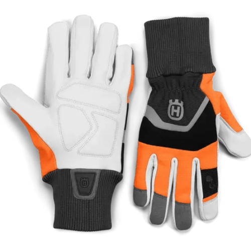Functional Gloves with saw protection